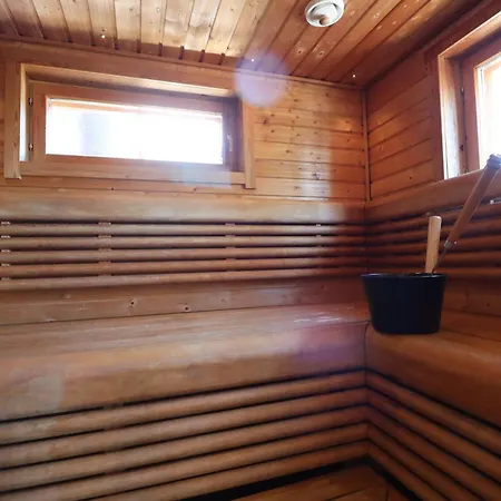 Βίλα Valley, Tilava